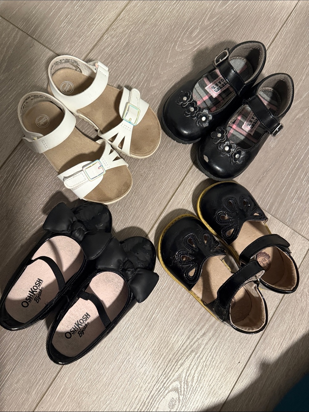 4 pairs toddler Girls Dress Shoes Bundle size 7